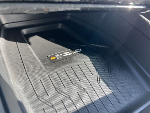 New 2026 Chevrolet Equinox EV LT image 29