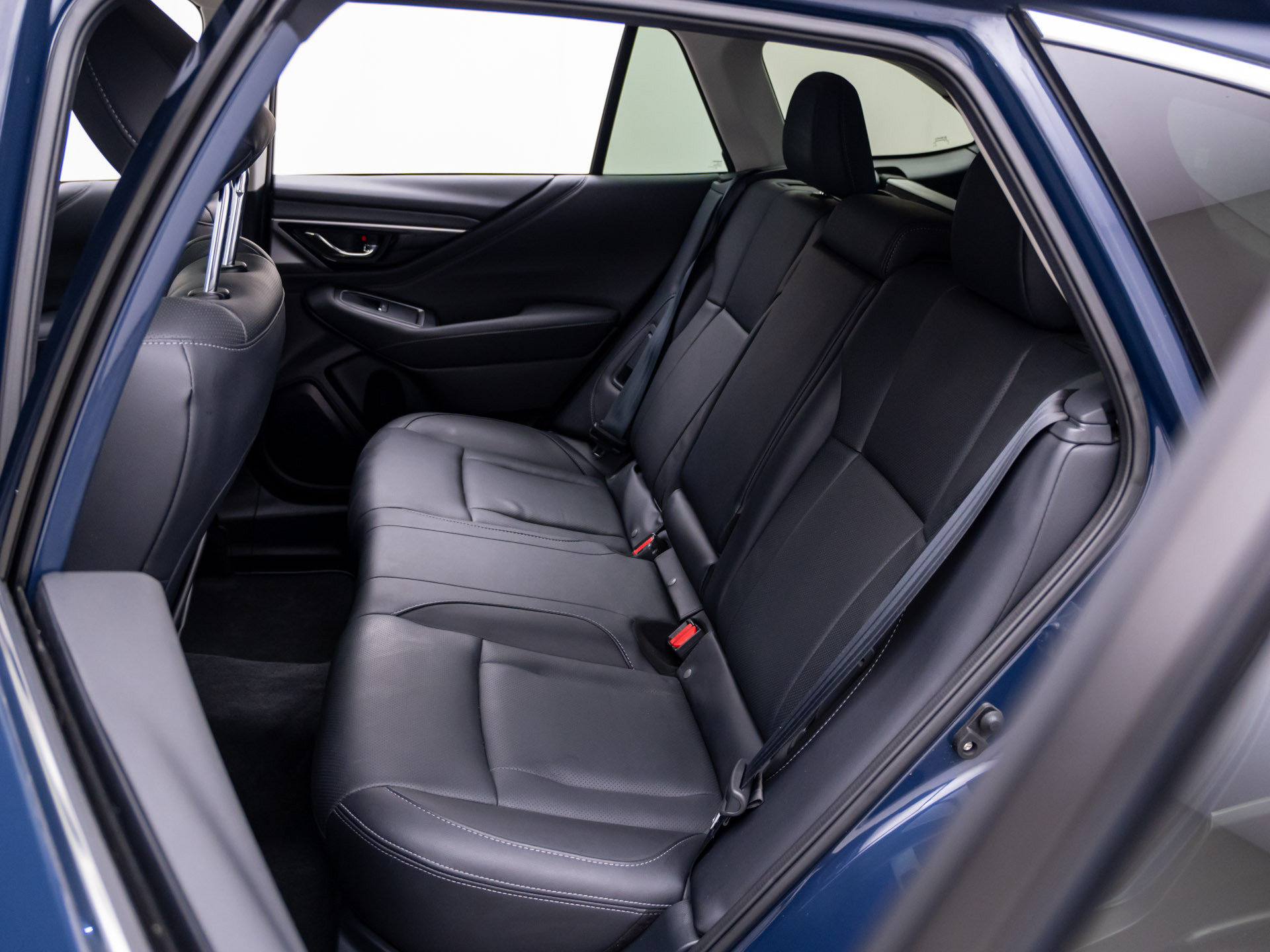 Used 2023 Subaru Outback Touring XT AWD/4WD image 17