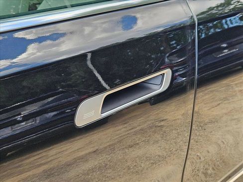 New 2026 BMW i7 eDrive50 image 9