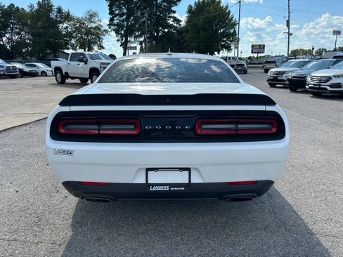 Used 2017 Dodge Challenger R/T Plus RWD image 4
