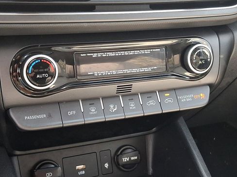 Used 2023 Hyundai Kona SEL w/ Convenience Package image 17