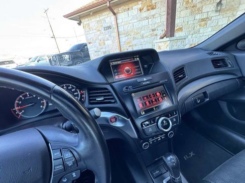 Used 2016 Acura ILX w/ Premium & A-SPEC Package image 10