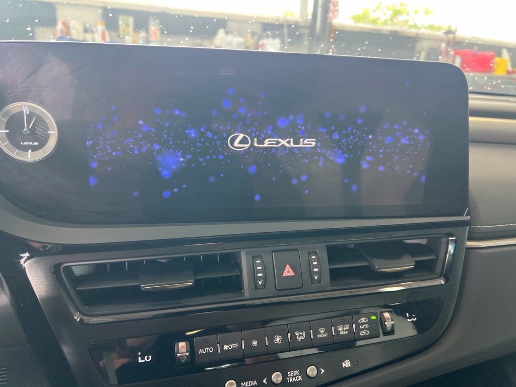 Used 2023 Lexus ES 300h F Sport w/ Accessory Package (Z1) FWD image 36