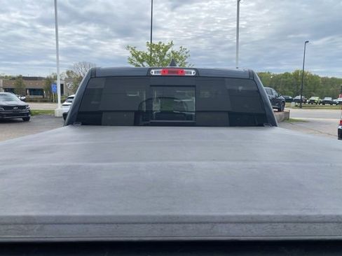 Used 2020 RAM 1500 Laramie AWD/4WD image 7