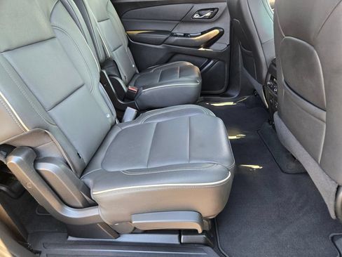 Used 2023 Chevrolet Traverse Premier w/ Redline Edition FWD image 15