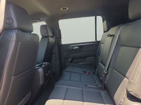 New 2026 Chevrolet Suburban LS RWD image 7