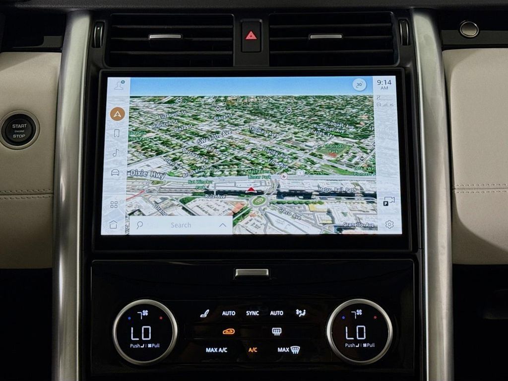 Used 2024 Land Rover Discovery S AWD/4WD image 20