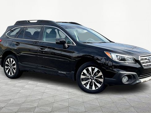 Used 2016 Subaru Outback 3.6R Limited w/ Popular Package #4 AWD/4WD image 3