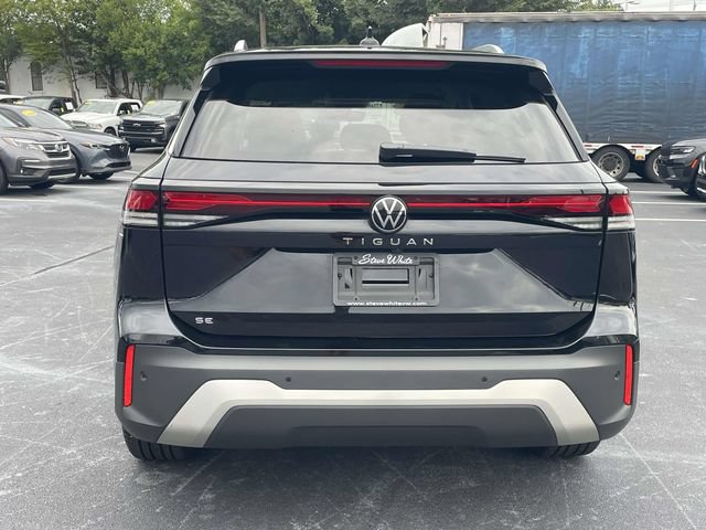 Certified 2026 Volkswagen Tiguan SE FWD image 6