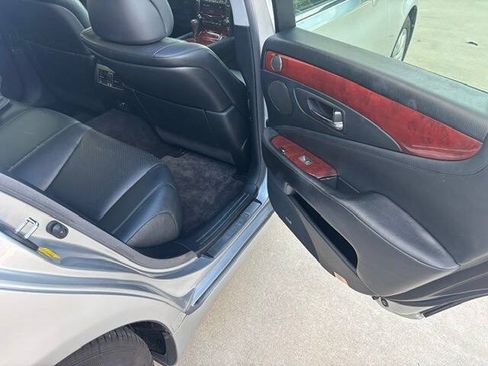 Used 2008 Lexus LS 460 RWD image 17