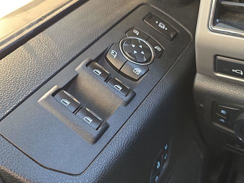 Used 2020 Ford F250 Lariat image 13