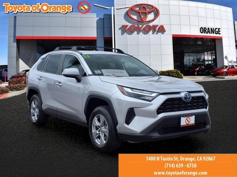 Certified 2024 Toyota RAV4 LE AWD/4WD image 1