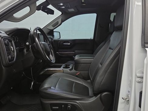 Used 2022 Chevrolet Silverado 1500 RST AWD/4WD image 3