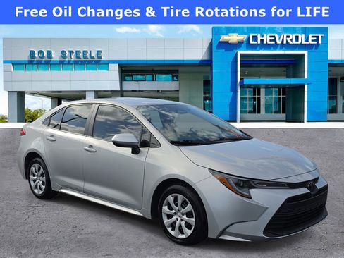 Used 2024 Toyota Corolla LE FWD image 1