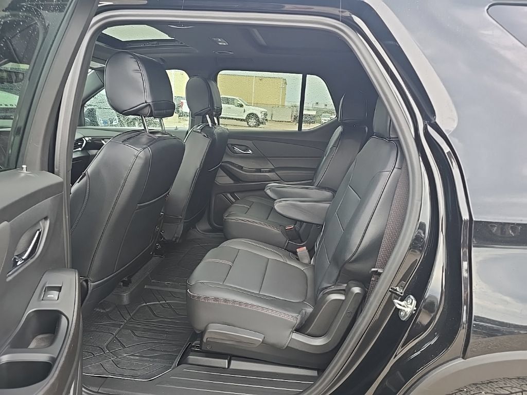 Used 2023 Chevrolet Traverse RS w/ LPO, Floor Liner Package AWD/4WD image 14