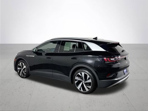 Certified 2021 Volkswagen ID.4 Pro S w/ Gradient Package image 9
