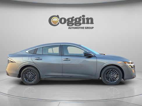 New 2026 Nissan Sentra SV image 7