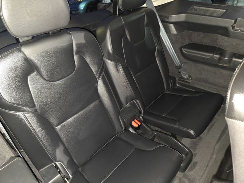Used 2018 Volvo XC90 T6 Momentum w/ Convenience Package image 61