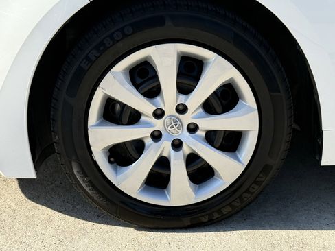 Used 2024 Toyota Corolla LE image 12