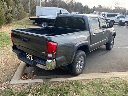 Used 2019 Toyota Tacoma SR5 image 30