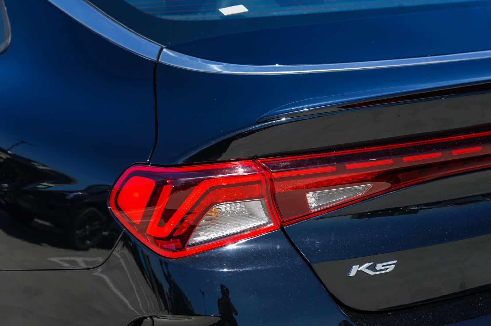 Used 2022 Kia K5 GT-Line FWD image 9