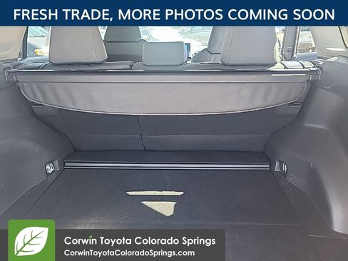 Used 2025 Toyota RAV4 XLE AWD/4WD image 9