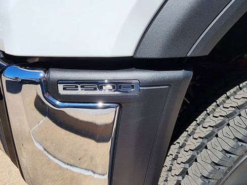 New 2026 GMC Sierra 2500 Pro w/ Convenience Package AWD/4WD image 11