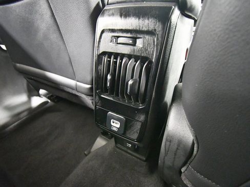 Used 2023 Jeep Compass Limited image 16