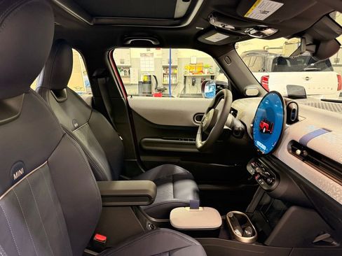 New 2026 MINI Cooper 4-Door Hardtop image 29