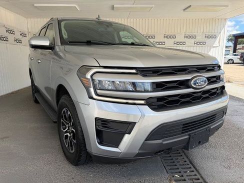 Certified 2022 Ford Expedition XLT AWD/4WD image 1