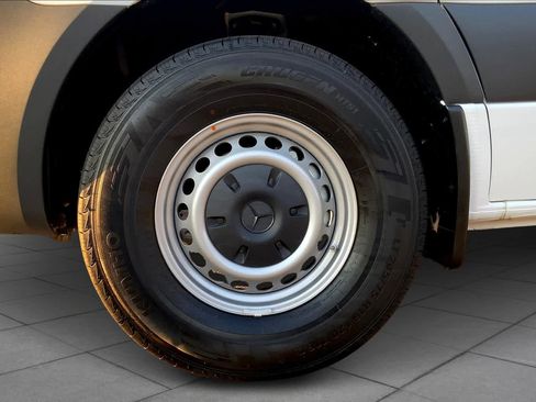 New 2025 Mercedes-Benz Sprinter 2500 image 15