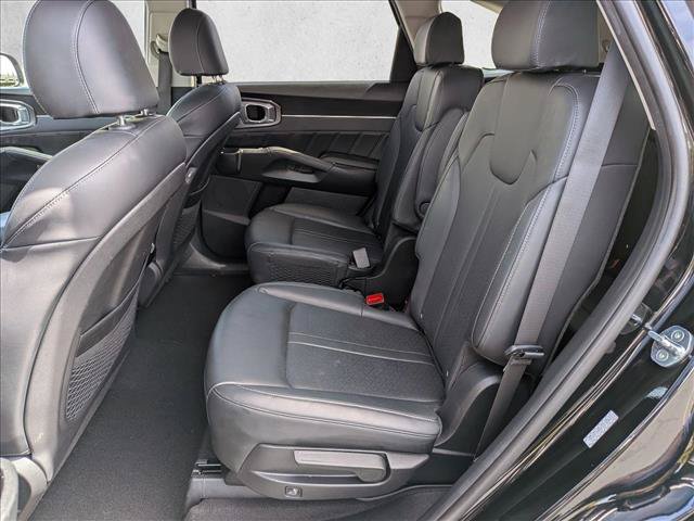 Used 2022 Kia Sorento SX w/ Panoramic Sunroof Package AWD/4WD image 18