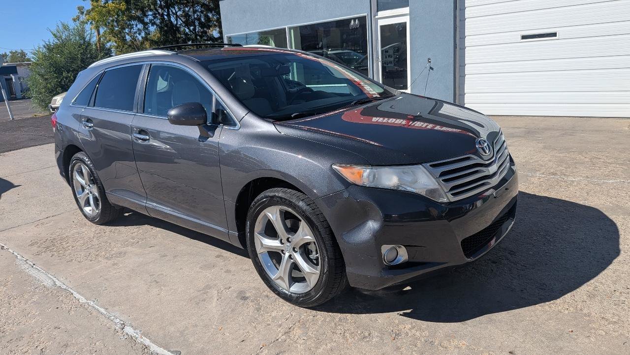 Used 2010 Toyota Venza AWD w/ Convenience Pkg image 3