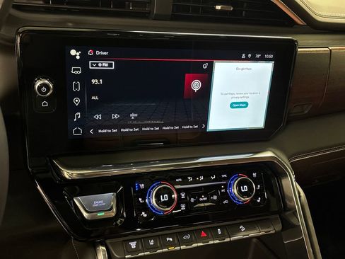 Used 2025 GMC Sierra 2500 Denali Ultimate image 41