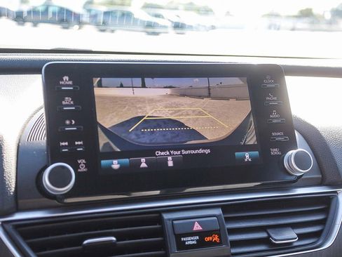 Certified 2018 Honda Accord EX image 24