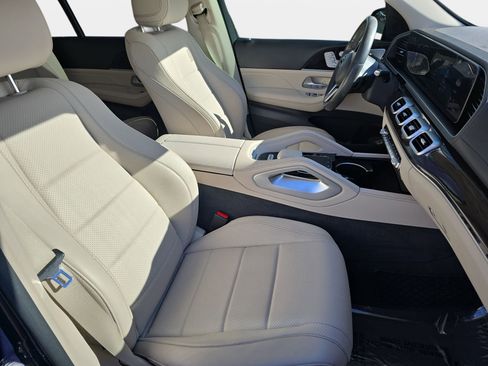 Used 2020 Mercedes-Benz GLS 450 4MATIC image 10