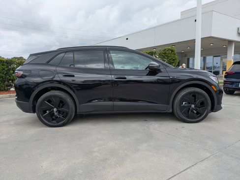 New 2026 Volkswagen ID.4 Pro S image 3