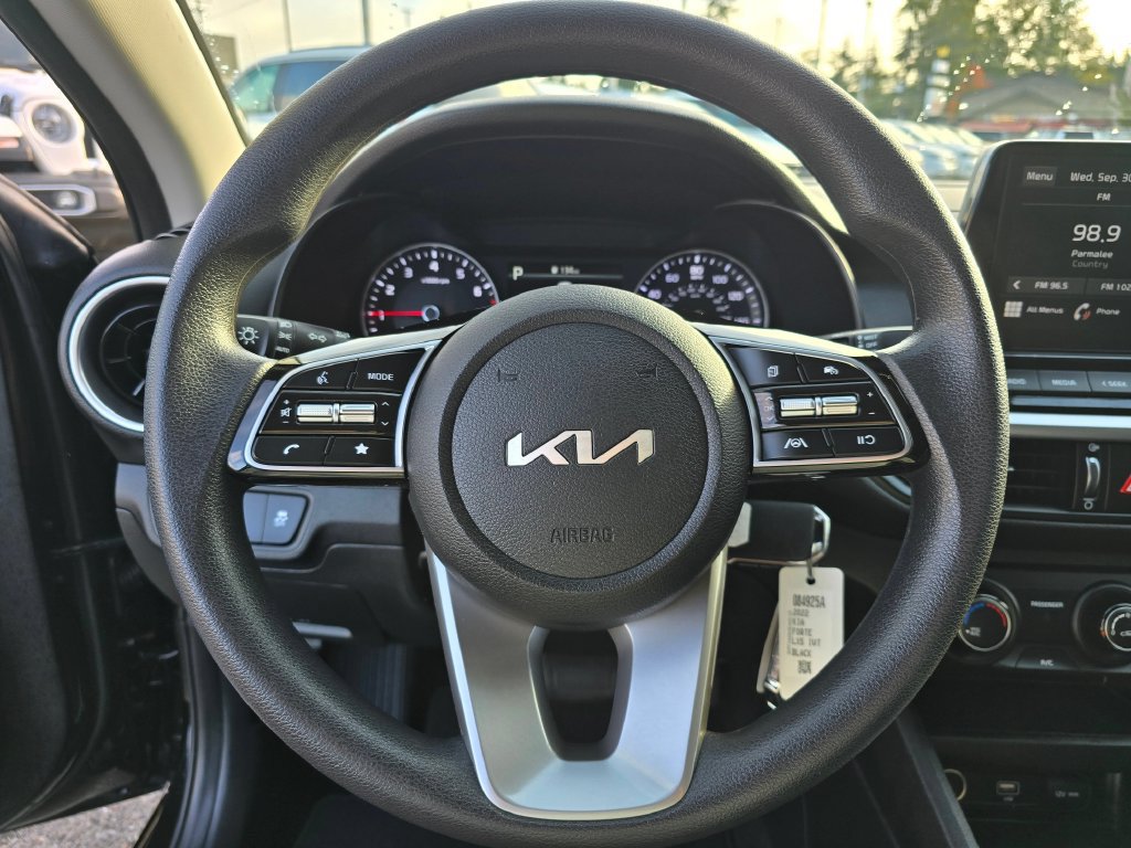 Used 2022 Kia Forte LXS FWD image 20