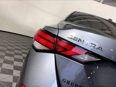 Used 2025 Nissan Sentra SV FWD image 39