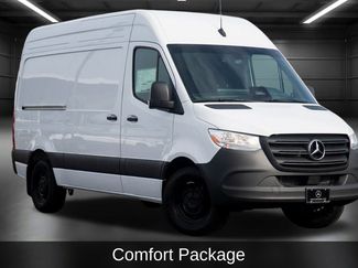 Used 2025 Mercedes-Benz Sprinter 2500 video 3