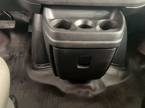 Certified 2024 Chevrolet Express 2500 Work Van w/ Driver Convenience Package image 16