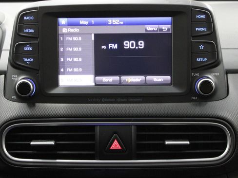 Used 2020 Hyundai Kona Limited FWD image 26