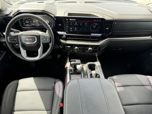 Used 2025 GMC Sierra 1500 SLT RWD image 10