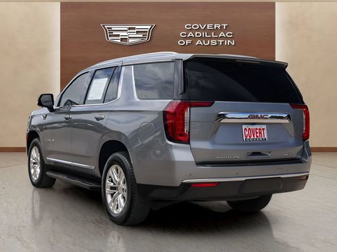 Used 2023 GMC Yukon SLT w/ SLT Luxury Package RWD image 3