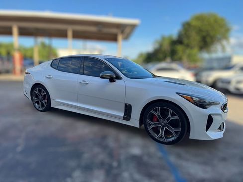 Used 2020 Kia Stinger GT image 11