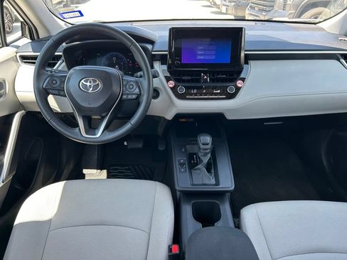Used 2026 Toyota Corolla Cross LE w/ Moonroof Package FWD image 17