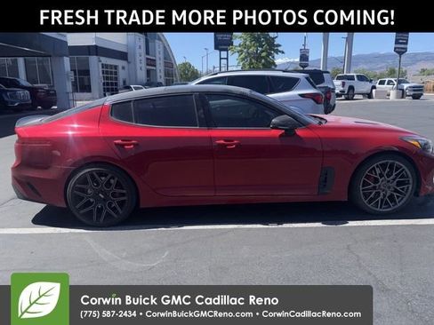 Used 2018 Kia Stinger GT2 AWD/4WD image 3