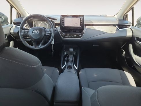 Used 2020 Toyota Corolla LE w/ Carpet Mat Package (TMS) FWD image 10