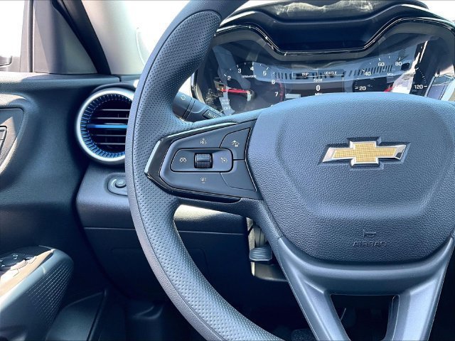 New 2026 Chevrolet Trax LS FWD image 17