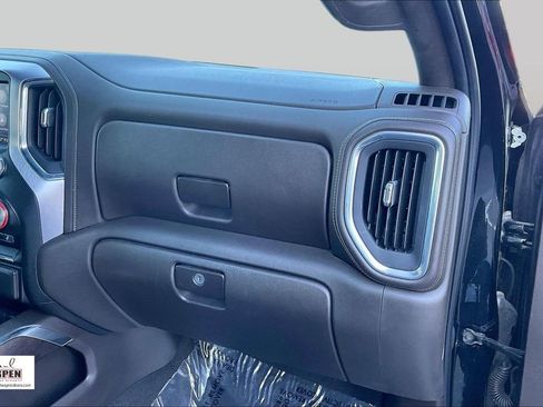 Used 2020 GMC Sierra 1500 SLT RWD image 16